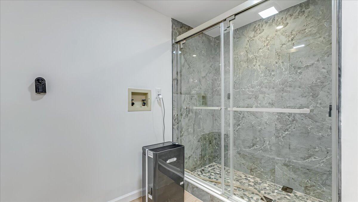 148 Pin Oak Lane Kunkletown, PA 18058 - Photo 30 of 47 33-Photo Jun 27 2025, 9 24 04 AM (1)