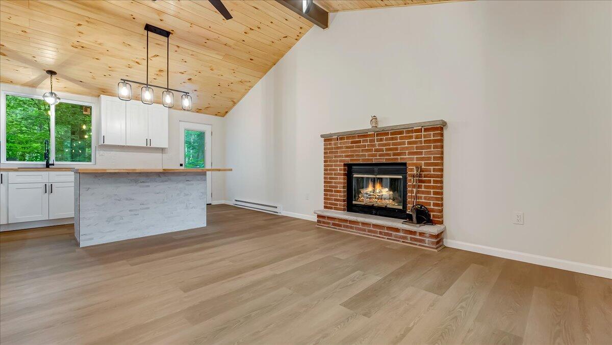 148 Pin Oak Lane Kunkletown, PA 18058 - Photo 8 of 47 11-Photo Jun 27 2025, 9 17 41 AM (1)