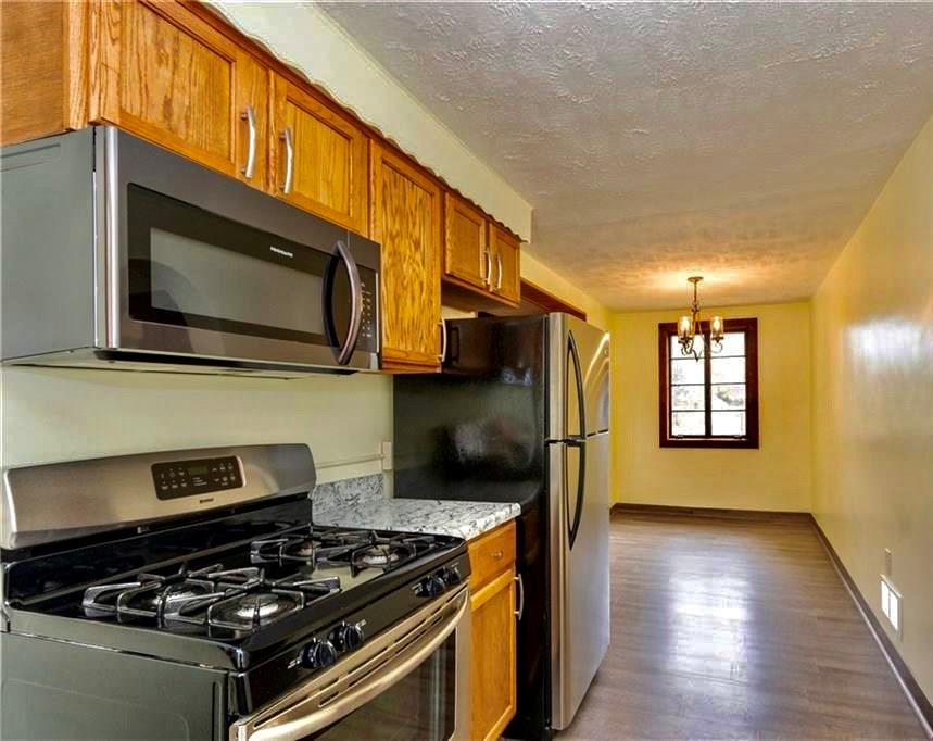 608 Krupp Road Indianapolis, IN 46217 - Photo 4 of 22 Gallery Image 4
