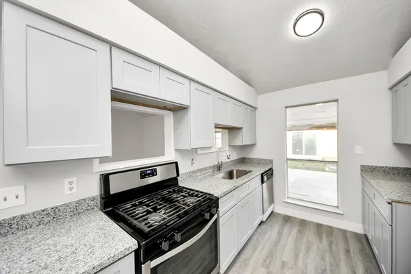 $1,750 | 1911 Oakwell Lane, Katy, TX 77449
