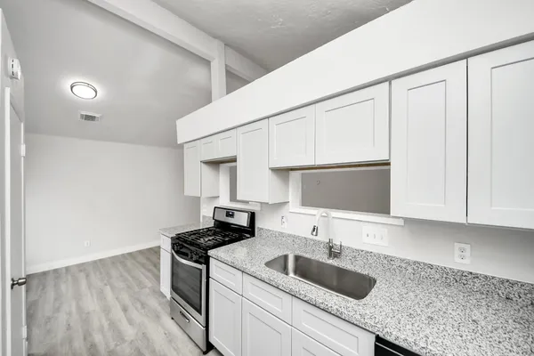 $1,750 | 1911 Oakwell Lane, Katy, TX 77449