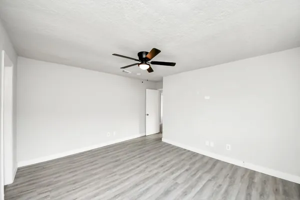 $1,750 | 1911 Oakwell Lane, Katy, TX 77449