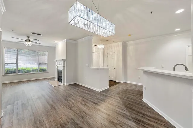 $2,000 | 2400 Cumberland Parkway Southeast, Unit 411, Atlanta, GA 30339