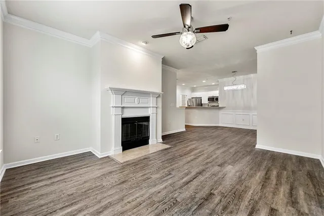 $2,000 | 2400 Cumberland Parkway Southeast, Unit 411, Atlanta, GA 30339