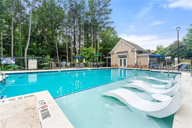 $2,000 | 2400 Cumberland Parkway Southeast, Unit 411, Atlanta, GA 30339