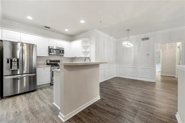 $2,000 | 2400 Cumberland Parkway Southeast, Unit 411, Atlanta, GA 30339