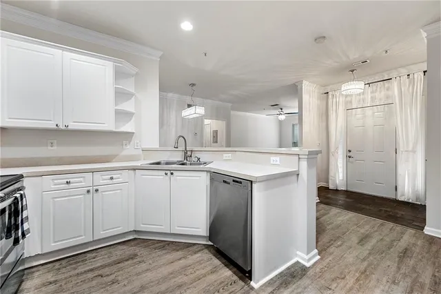 $2,000 | 2400 Cumberland Parkway Southeast, Unit 411, Atlanta, GA 30339