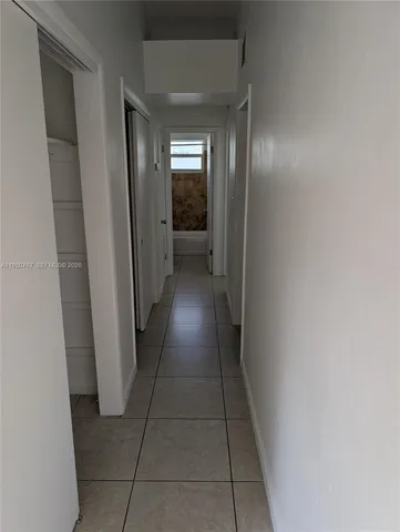 $2,000 | 1585 Northeast 125th Street, Unit 8, North Miami, FL 33161