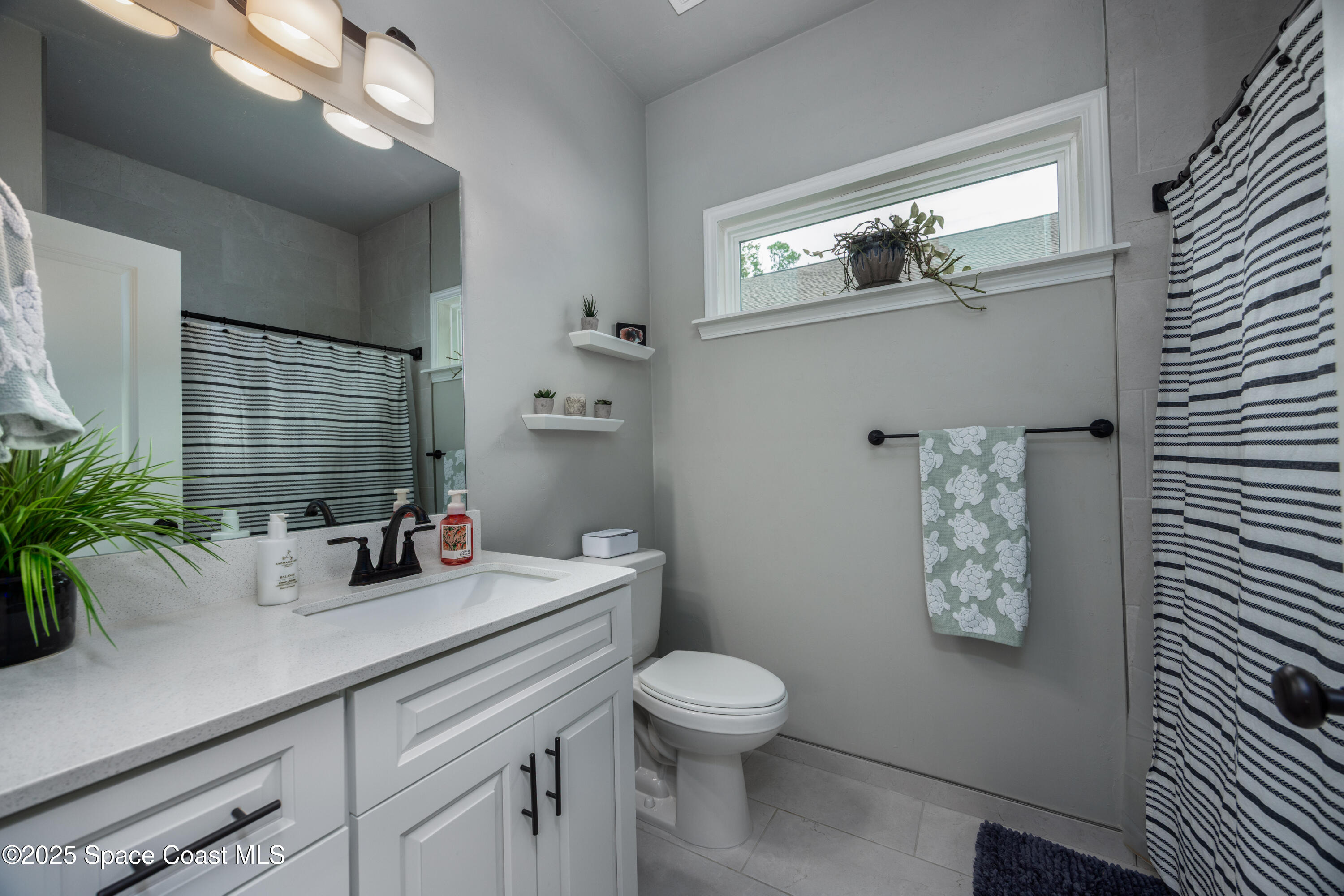 1735 Southwest 70th Circle Gainesville, FL 32607 - Photo 31 of 52 Bathroom 21735 SW 70 Cr-mls-41