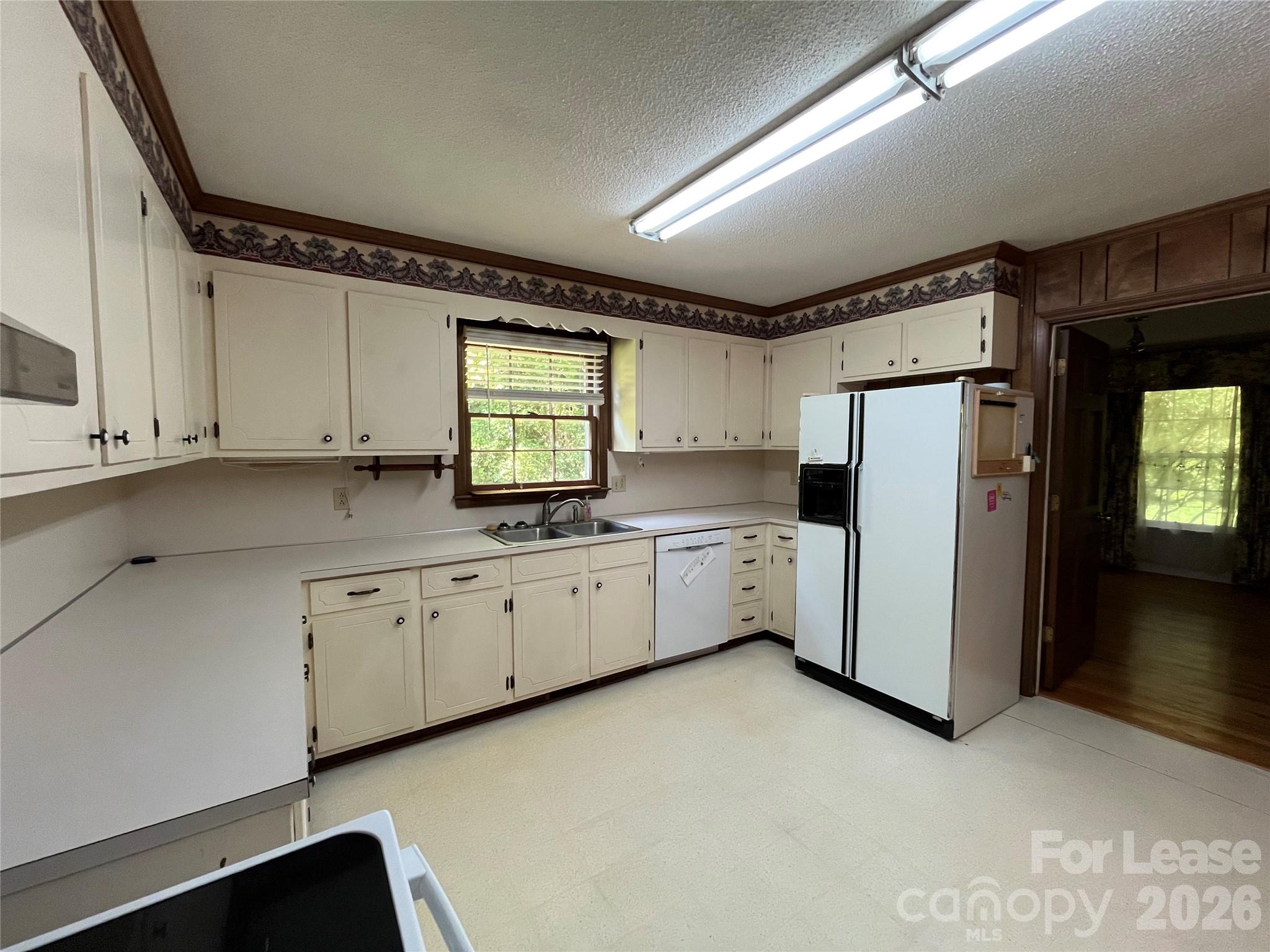 5625 Potter Road Matthews, NC 28104 - Photo 7 of 25 Gallery Image 7