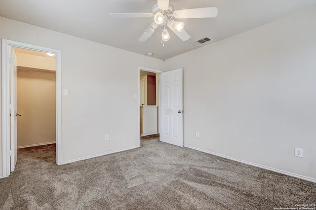 $1,800 | 11426 Liberty Field, San Antonio, TX 78254