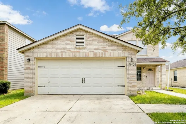 $1,800 | 11426 Liberty Field, San Antonio, TX 78254