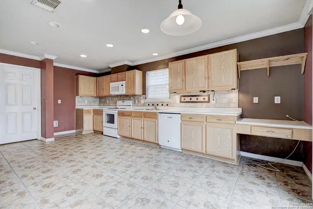 $1,800 | 11426 Liberty Field, San Antonio, TX 78254