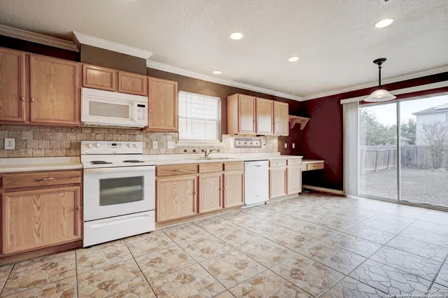 $1,800 | 11426 Liberty Field, San Antonio, TX 78254