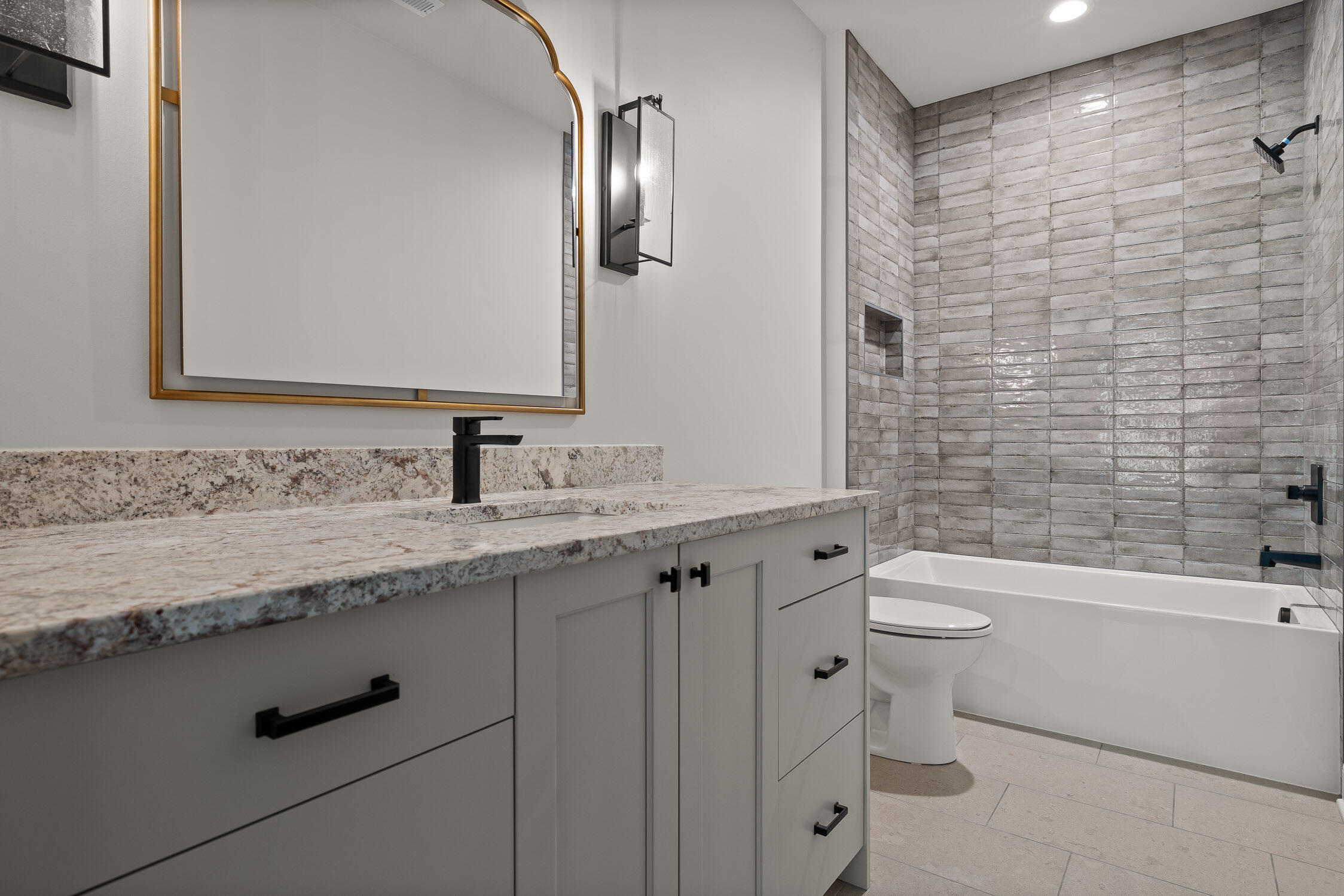 4543 Amethyst Road Chattanooga, TN 37419 - Photo 60 of 94 Full Bath in Bonus Room