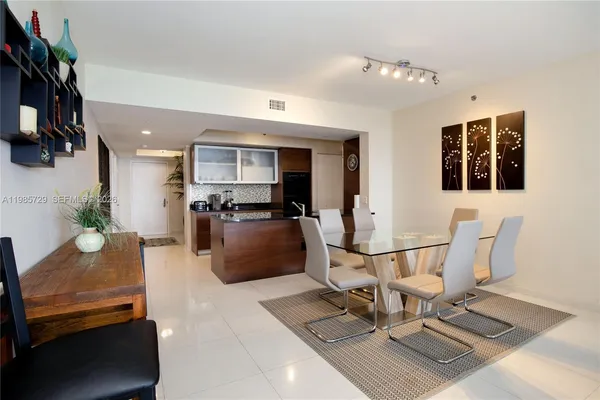 $10,000 | 1830 South Ocean Drive, Unit 3204, Hallandale Beach, FL 33009