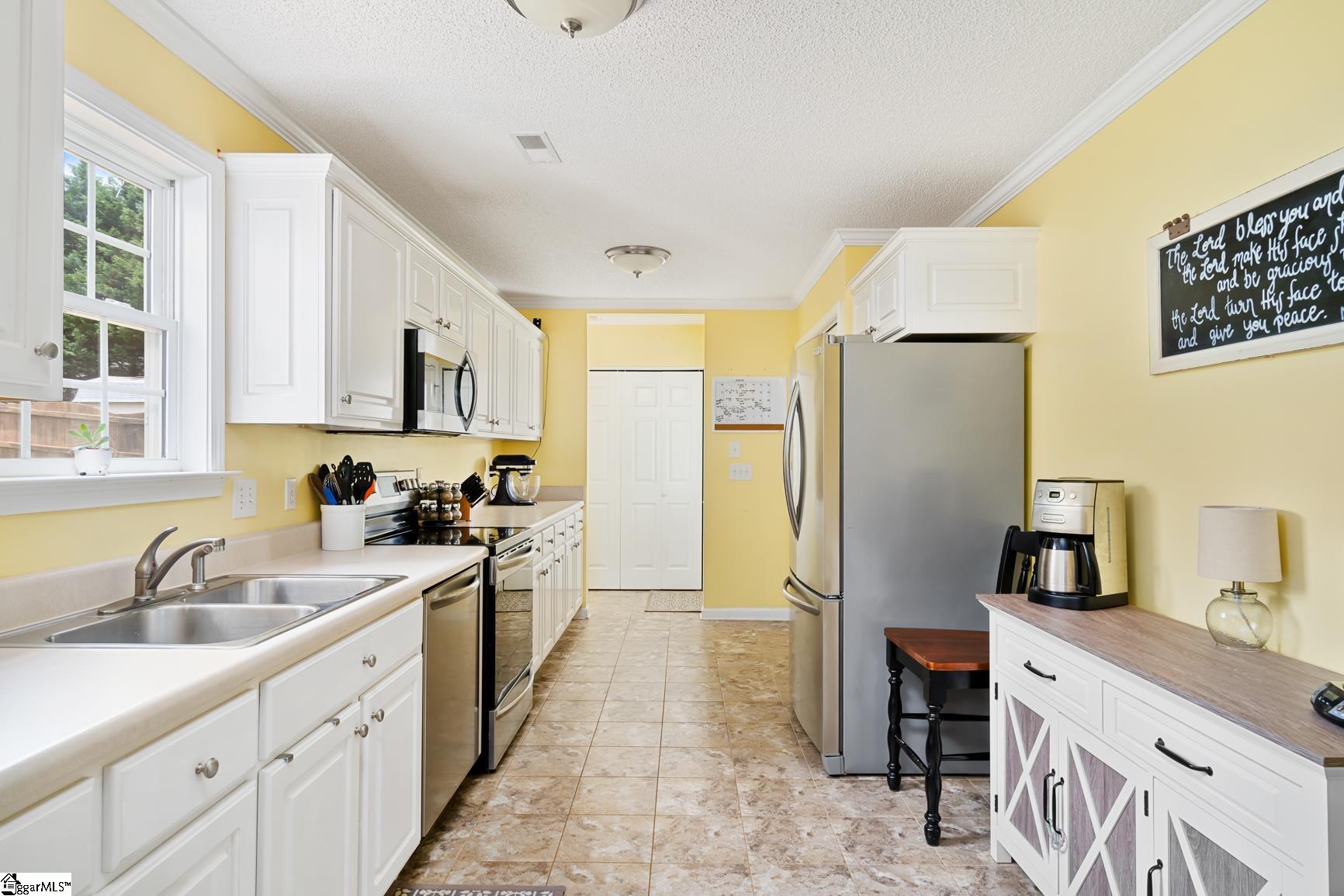 699 Meadow Ridge Road Easley, SC 29642 - Photo 9 of 24 Gallery Image 9
