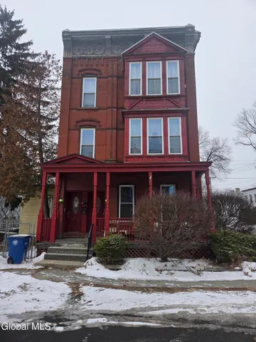 $199,900 | 87 Vliet Street, Cohoes, NY 12047