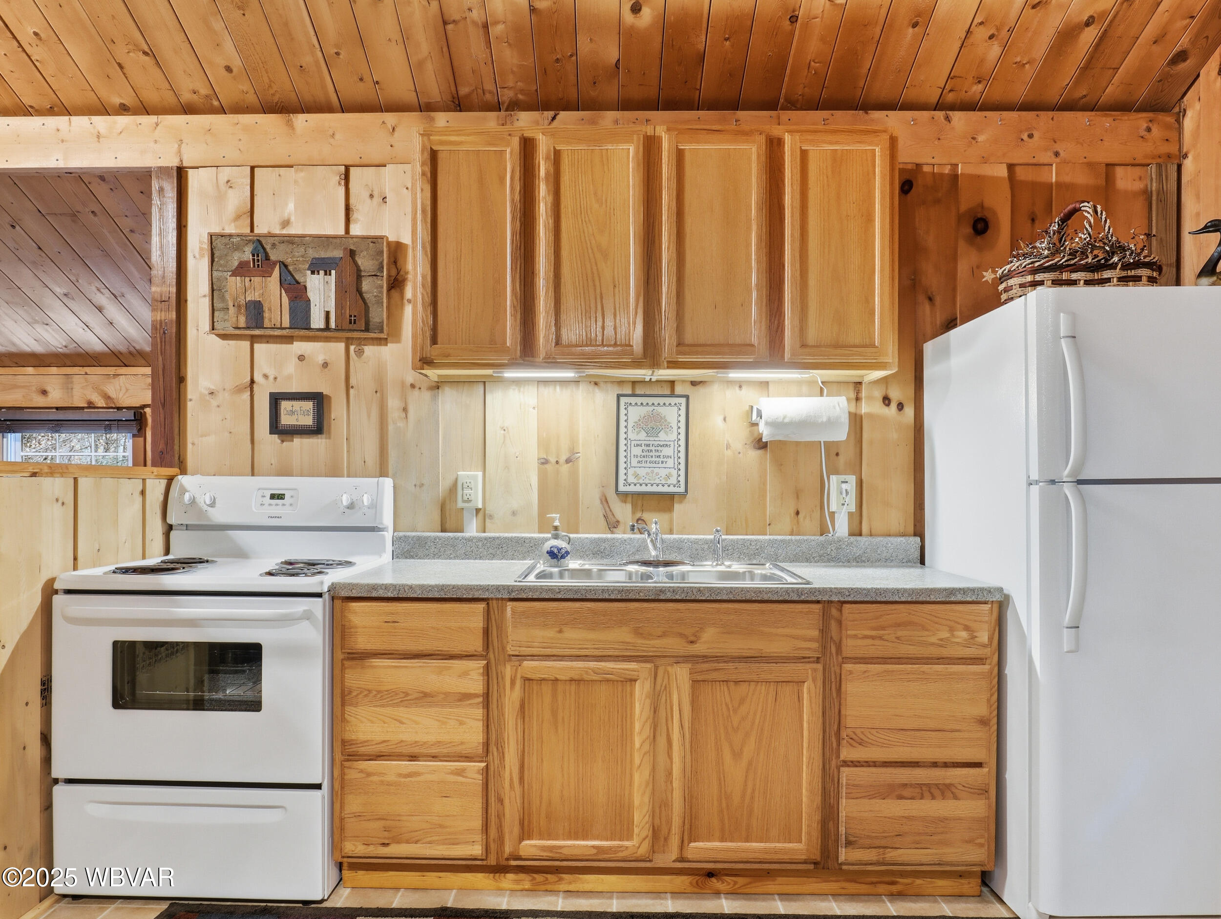 43 Spring House Road Muncy Valley, PA 17758 - Photo 11 of 22 134_center_st_0129