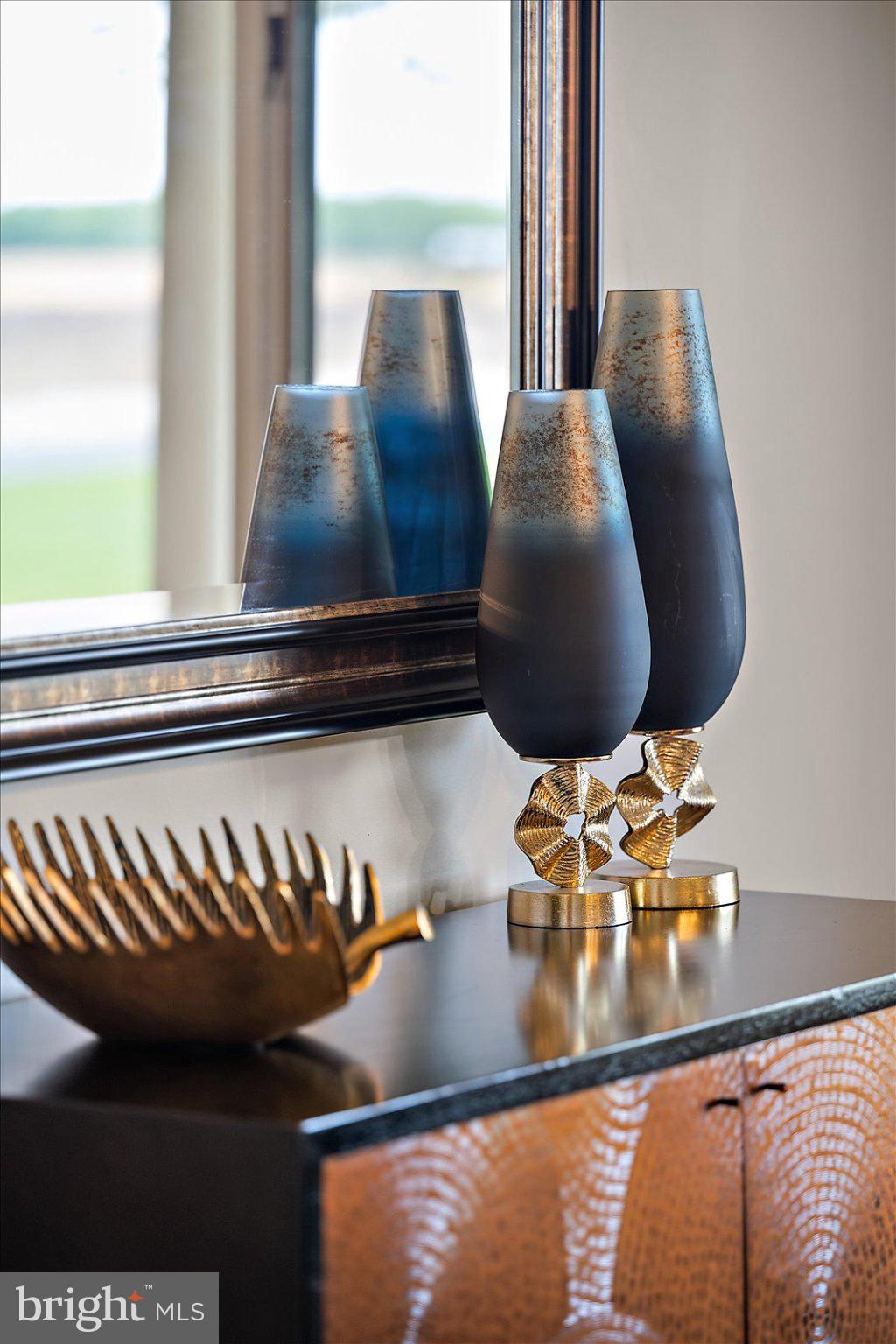 33915 Shockley Road Parsonsburg, MD 21849 - Photo 66 of 125 Elegant decor with artistic flair.