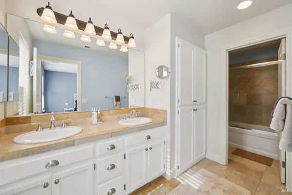 $630,000 | 125 Johnson Street, Windsor, CA 95492