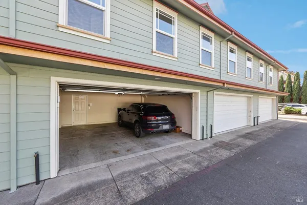 $630,000 | 125 Johnson Street, Windsor, CA 95492