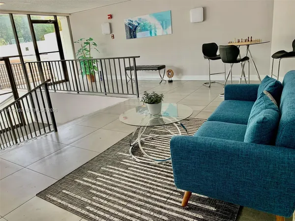 $2,500 | 1500 Presidential Way, Unit 804, West Palm Beach, FL 33401