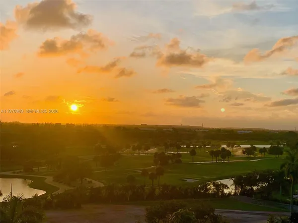 $2,500 | 1500 Presidential Way, Unit 804, West Palm Beach, FL 33401
