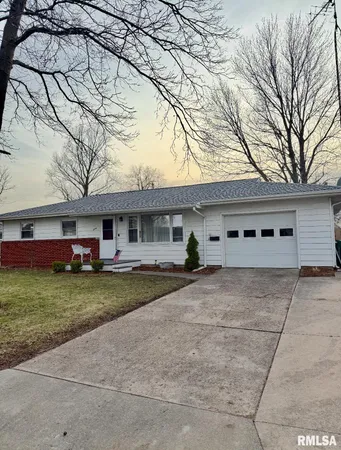 $125,000 | 820 Jamie Lane, Macomb, IL 61455