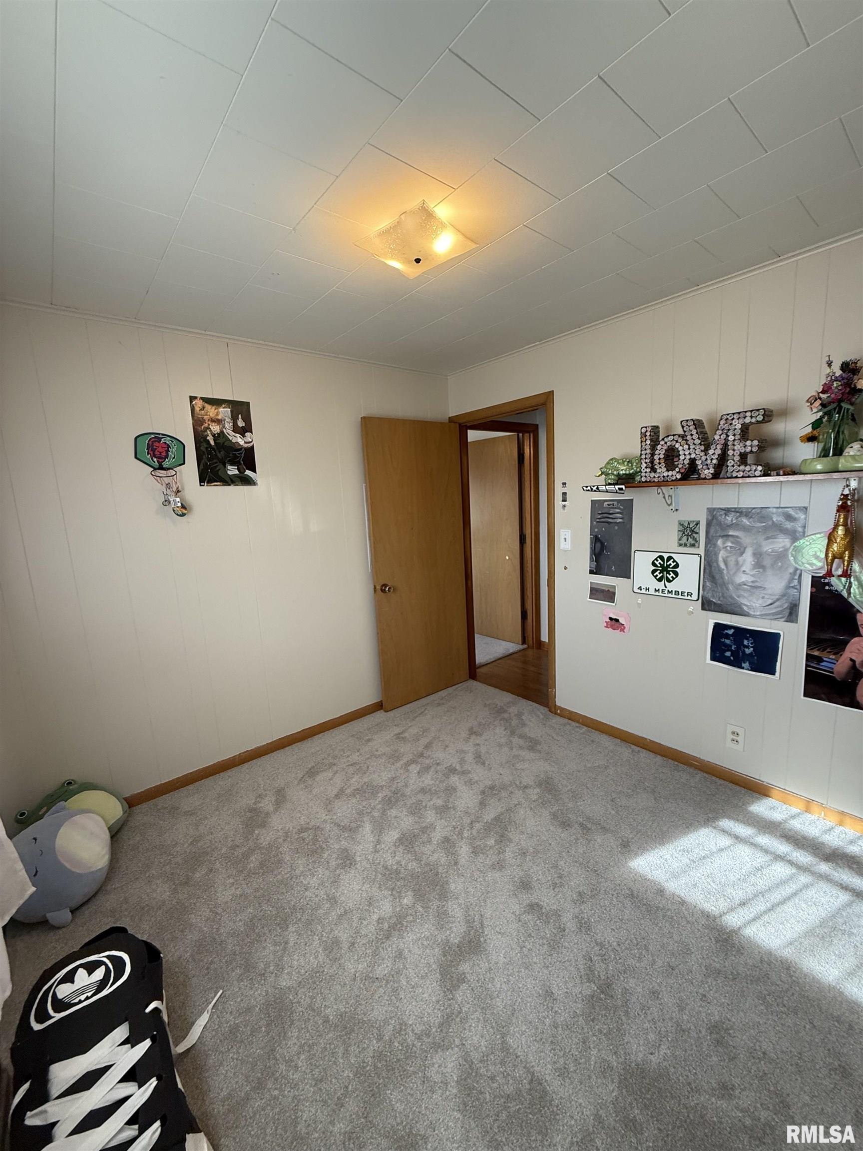 820 Jamie Lane Macomb, IL 61455 - Photo 12 of 24