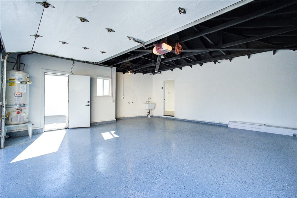 150 Siena Drive Long Beach, CA 90803 - Photo 35 of 40 a view of empty room with wooden floor