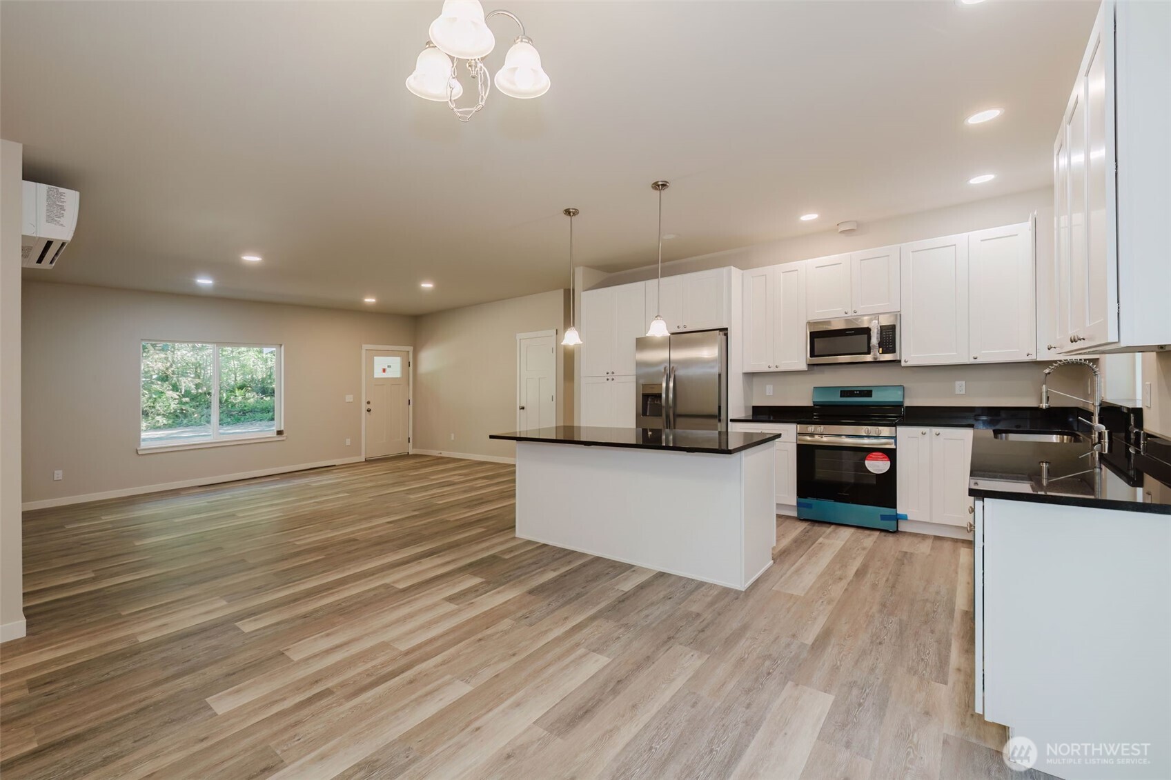 61 East Olyview Road Grapeview, WA 98546 - Photo 10 of 40