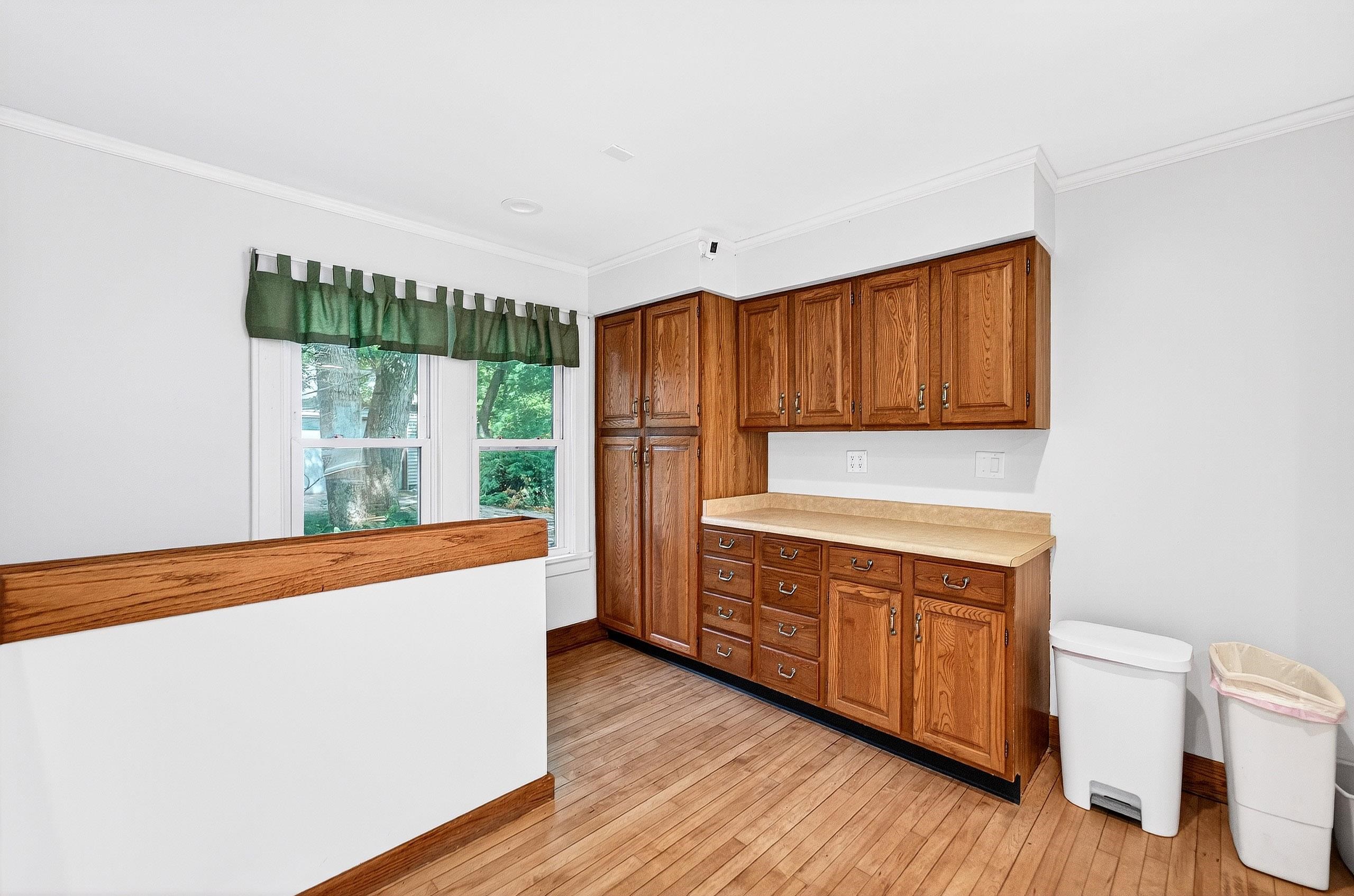 2813 Regent Street Madison, WI 53705 - Photo 20 of 39