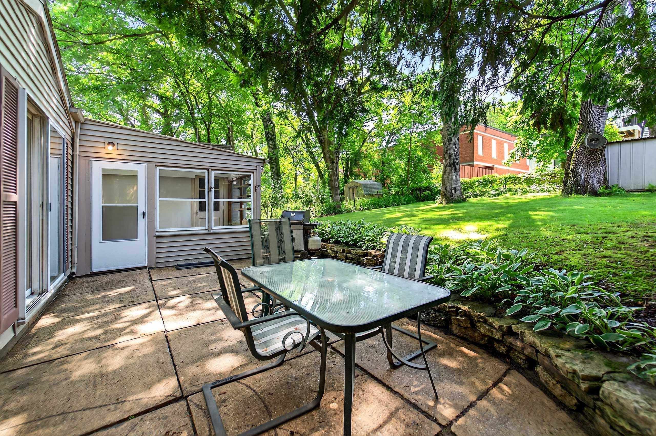 2813 Regent Street Madison, WI 53705 - Photo 5 of 39