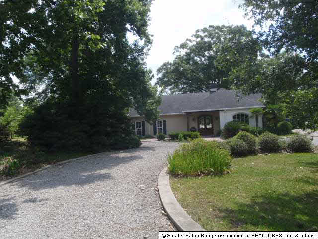 16854 George Oneal Road Baton Rouge, LA 70817 - Photo 2 of 32