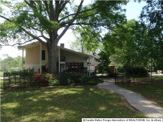 16854 George Oneal Road Baton Rouge, LA 70817 - Photo 9 of 32