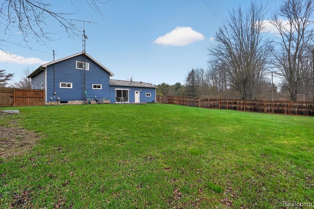 13508 Center Road Clio, MI 48420 - Photo 4 of 38