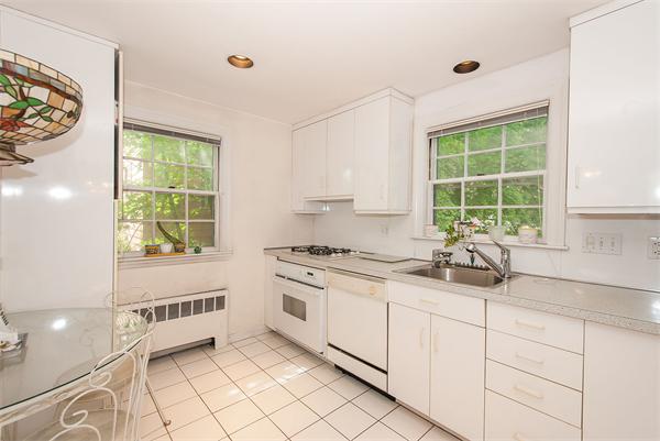 24 Hollywood Road Boston, MA 02132 - Photo 1 of 18 Gallery Image 1