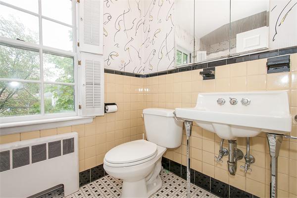 24 Hollywood Road Boston, MA 02132 - Photo 11 of 18 Gallery Image 11