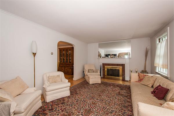 24 Hollywood Road Boston, MA 02132 - Photo 3 of 18 Gallery Image 3
