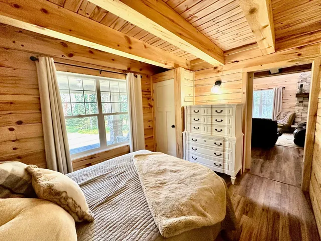 $359,900 | 21761 Bemis Hill, Warroad, MN 56763