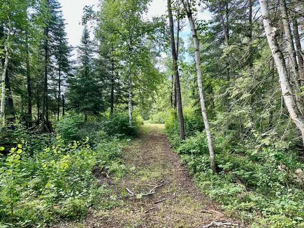 $359,900 | 21761 Bemis Hill, Warroad, MN 56763