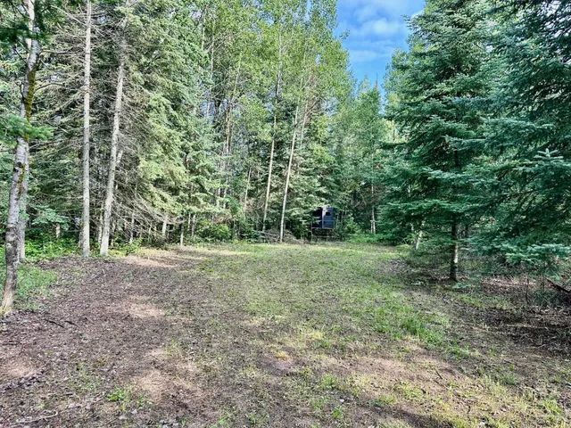 $359,900 | 21761 Bemis Hill, Warroad, MN 56763