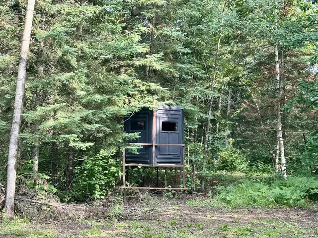 $359,900 | 21761 Bemis Hill, Warroad, MN 56763