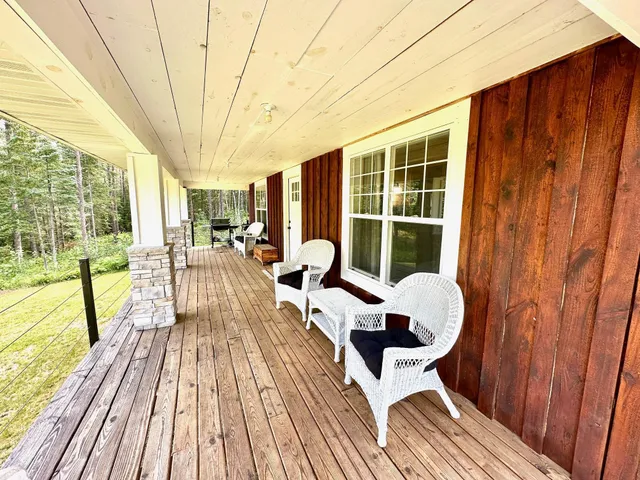 $359,900 | 21761 Bemis Hill, Warroad, MN 56763