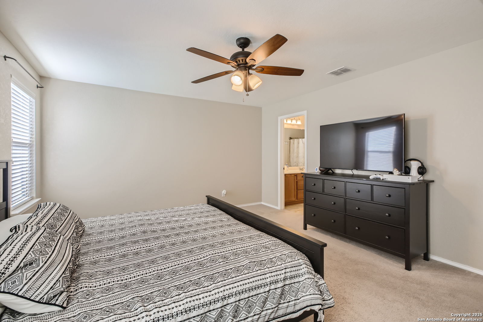 10312 Roadrunner Ridge San Antonio, TX 78245 - Photo 12 of 26