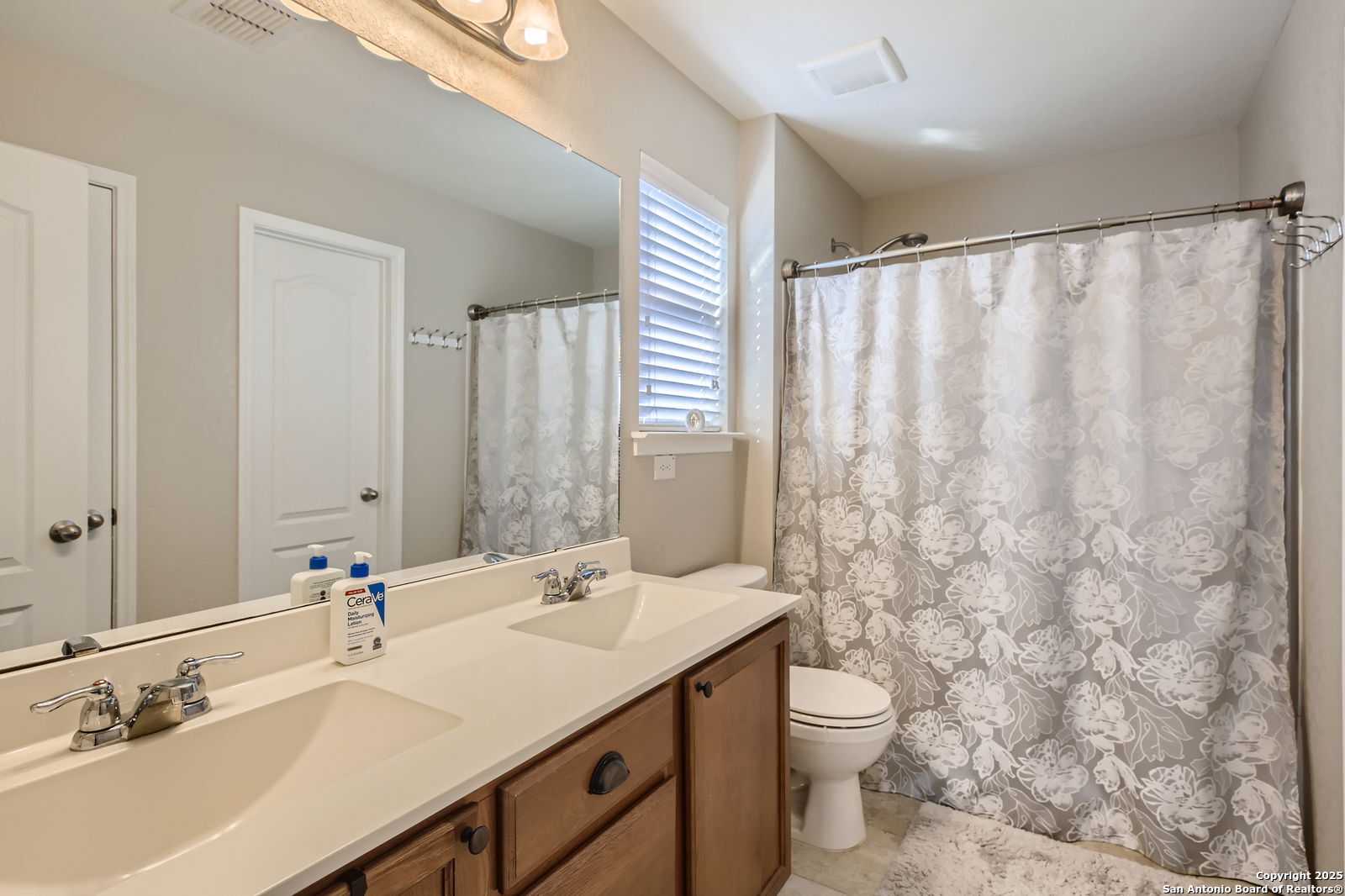 10312 Roadrunner Ridge San Antonio, TX 78245 - Photo 14 of 26