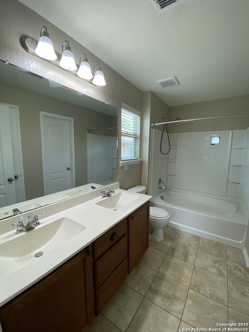 10312 Roadrunner Ridge San Antonio, TX 78245 - Photo 19 of 26