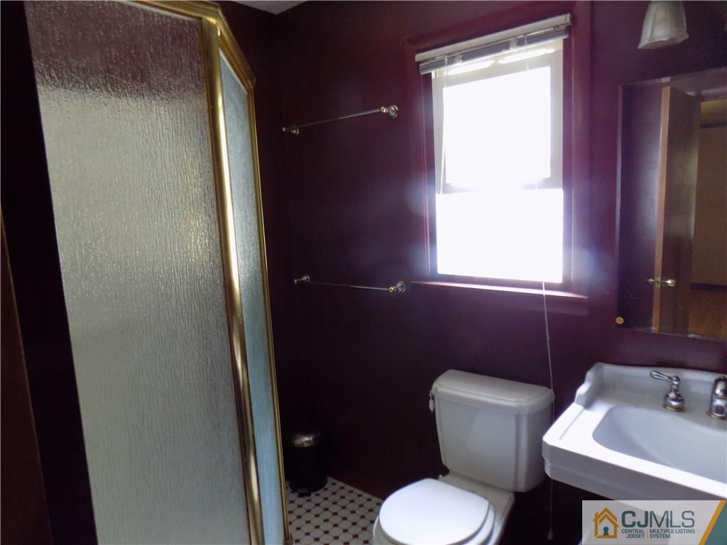 262 Clinton Road North Brunswick, NJ 08902 - Photo 19 of 25 Gallery Image 19