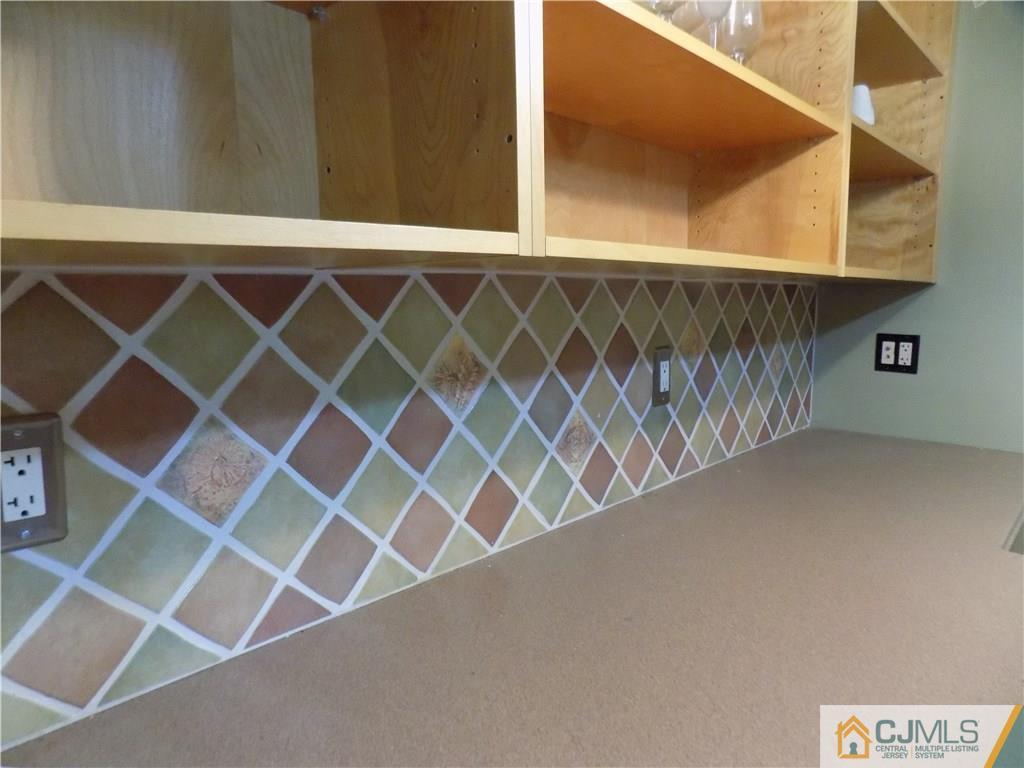 262 Clinton Road North Brunswick, NJ 08902 - Photo 3 of 25 Gallery Image 3